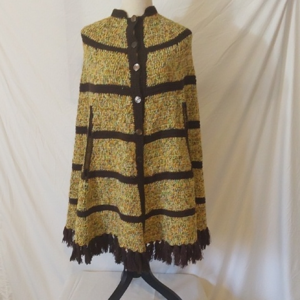 Chic Multicolor Knit Sweater Cape